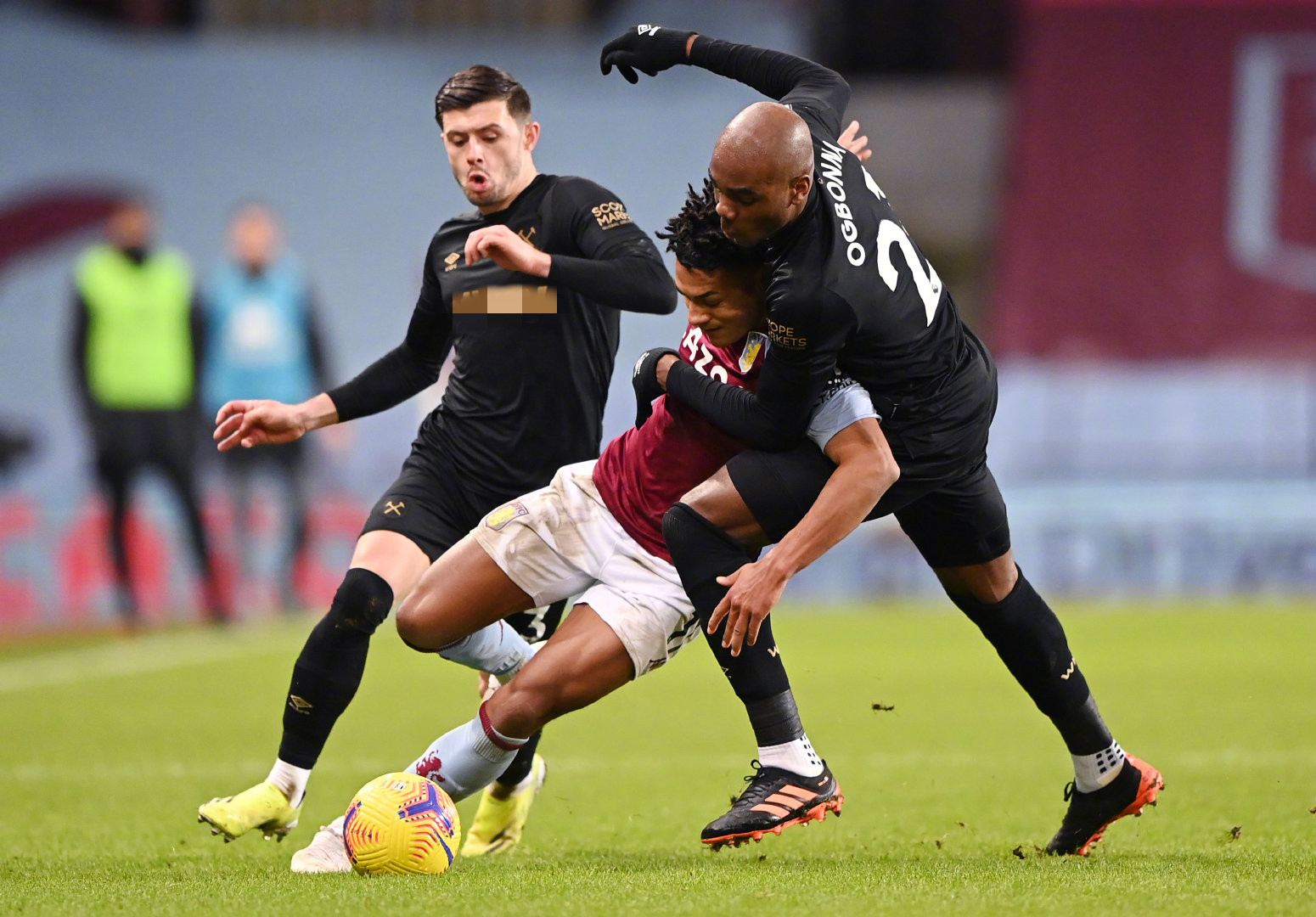 展开了深入 展开了深入